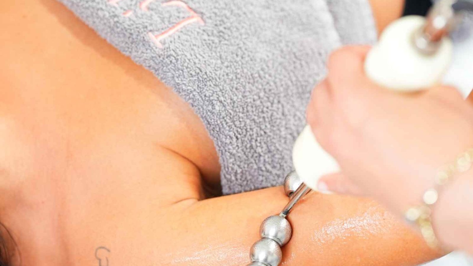 Lily's Beauty Studio Bostancı kol toparlama uygulaması